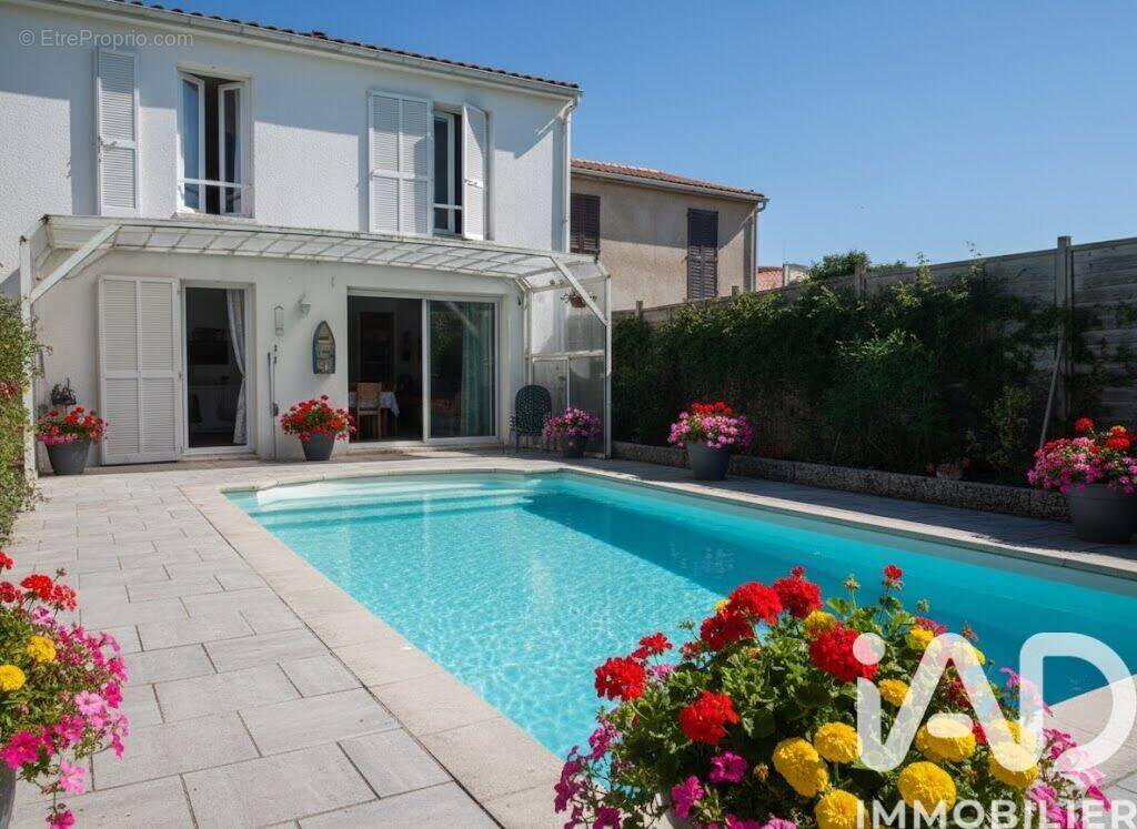 Photo 1 - Maison à ROCHEFORT