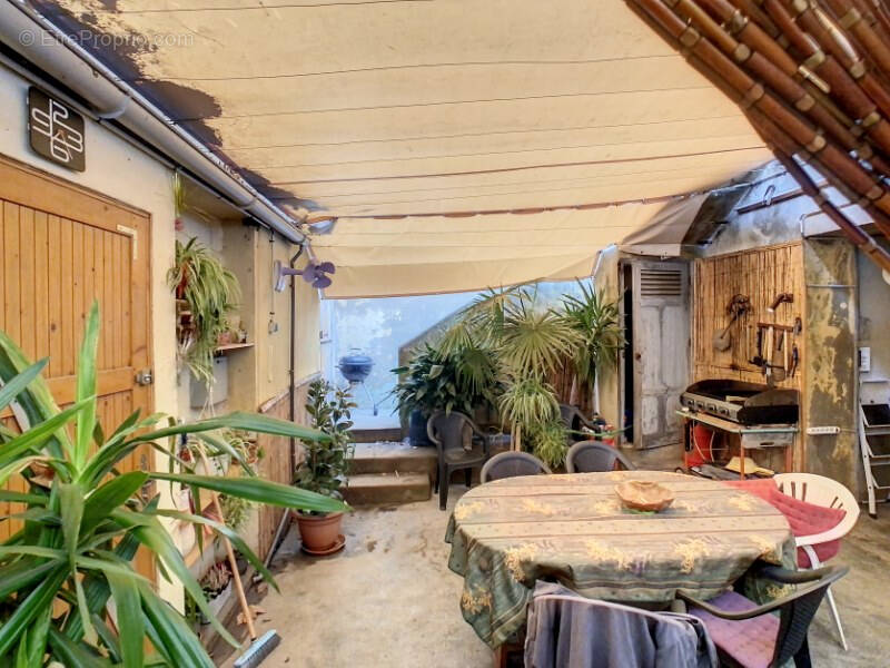 Maison à OLONZAC