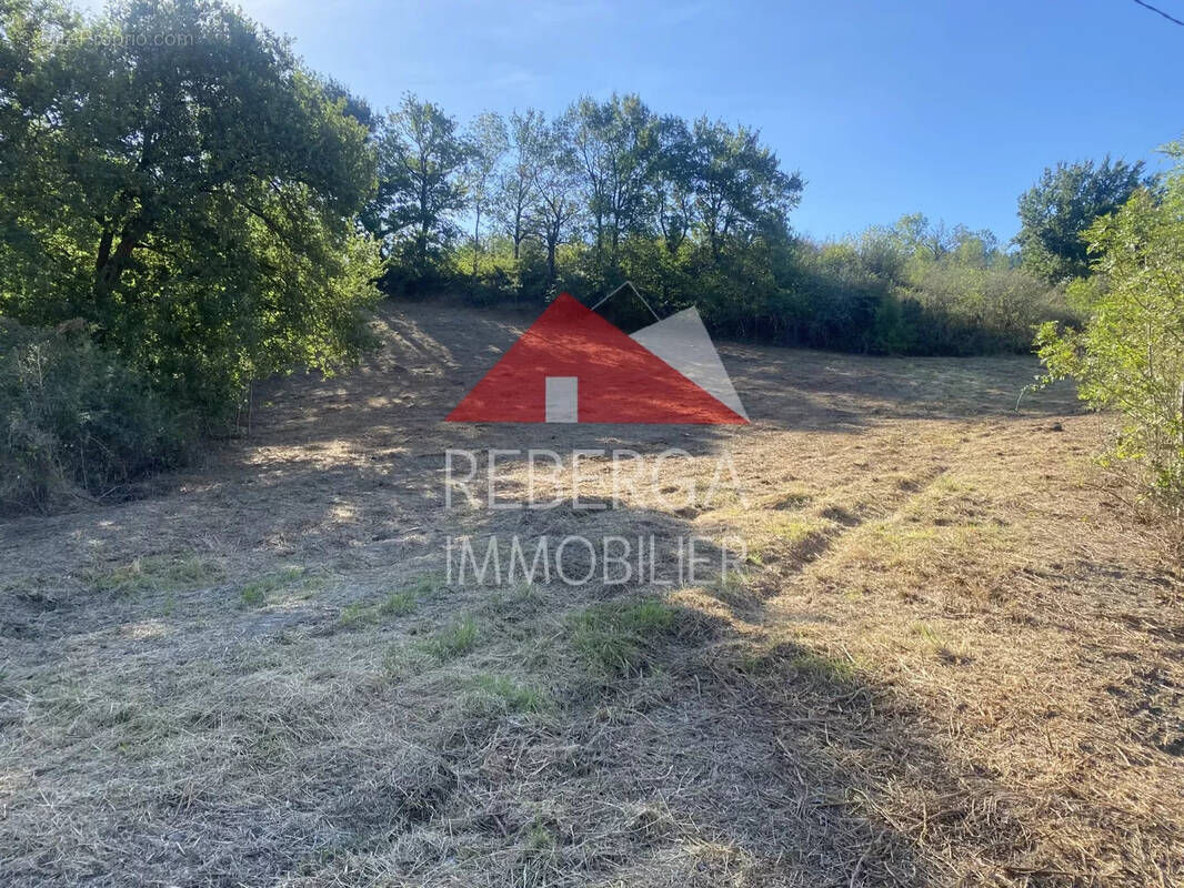 Terrain à ESCOUSSENS