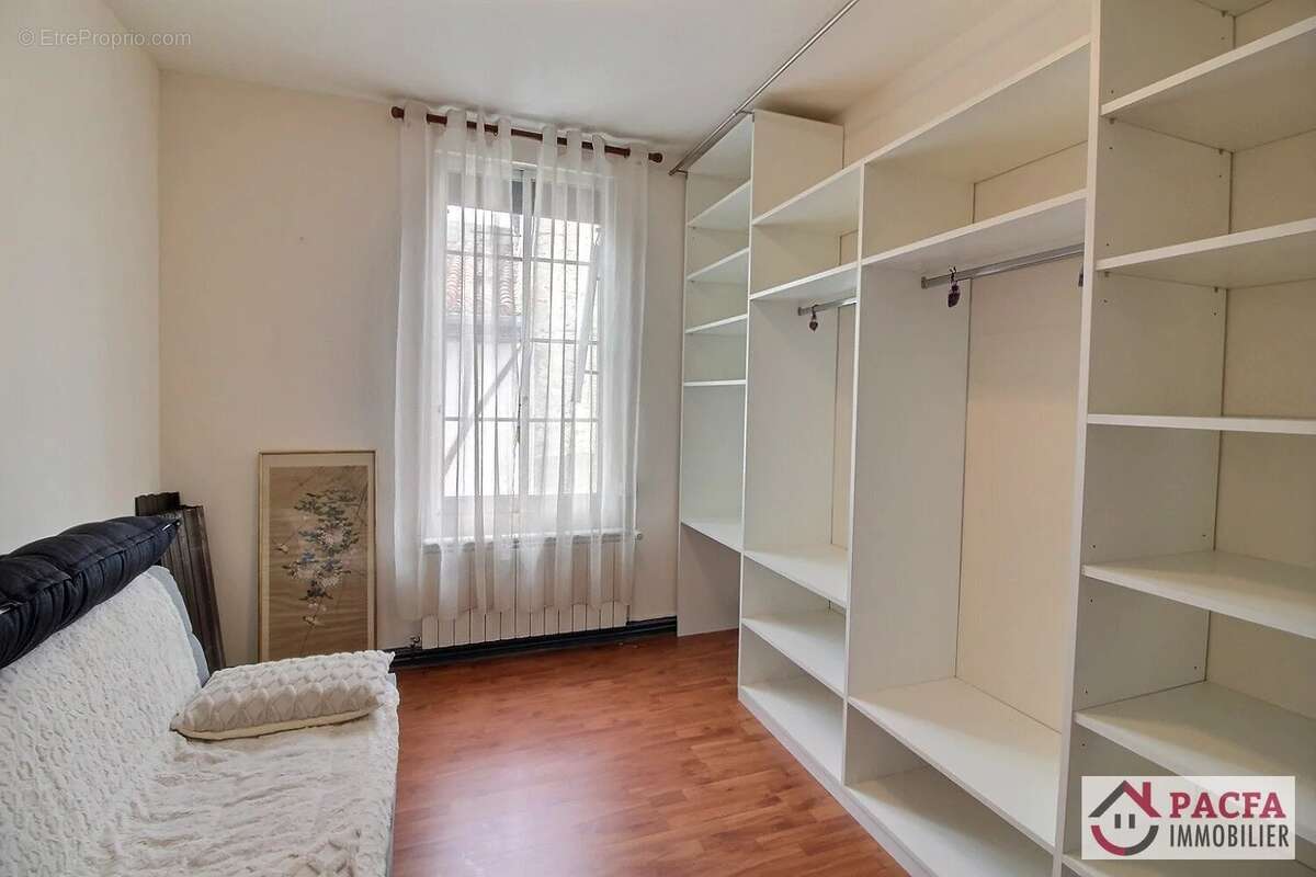 Maison à LABRUGUIERE