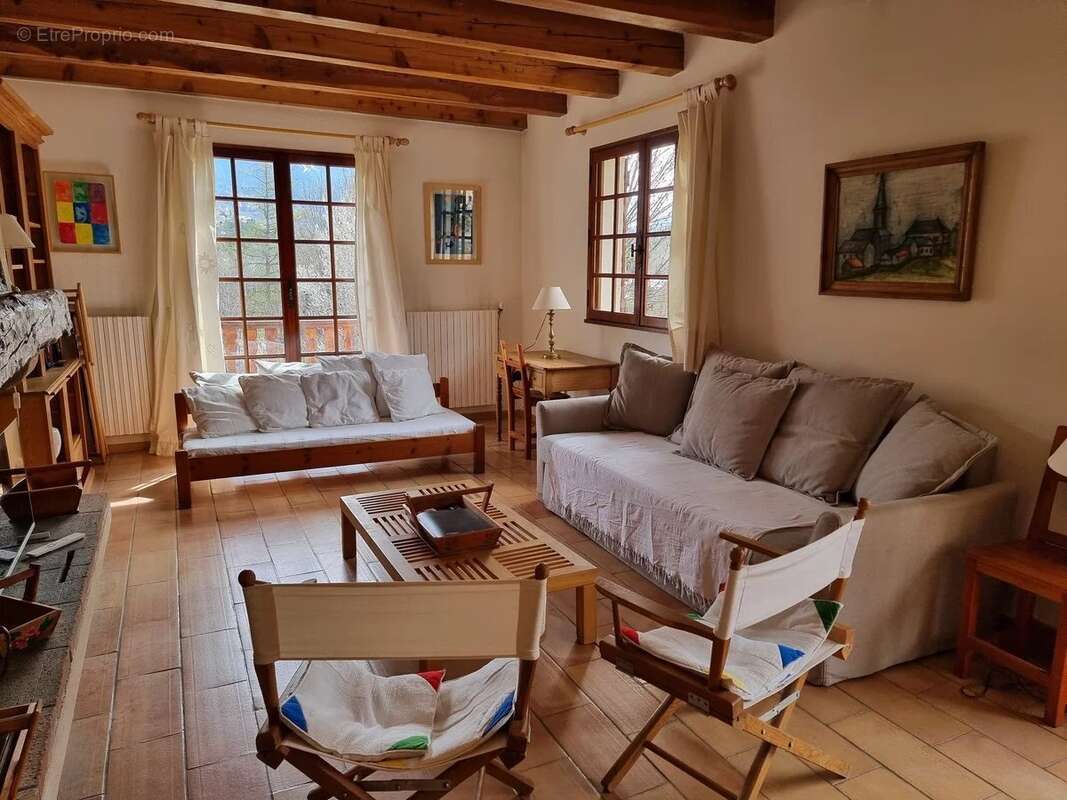 Maison à LA SALLE-LES-ALPES