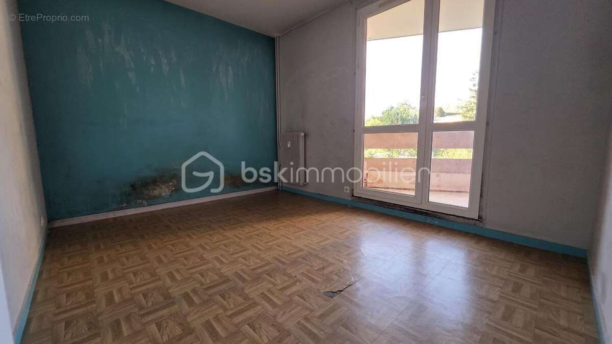 Appartement à CORBEIL-ESSONNES