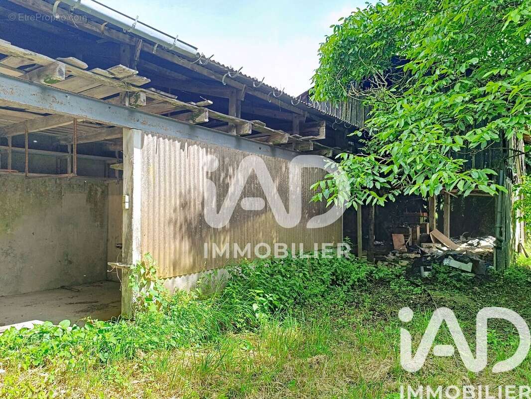 Maison 140 m² à Saint-Martin-Des-Pres  - photo 8