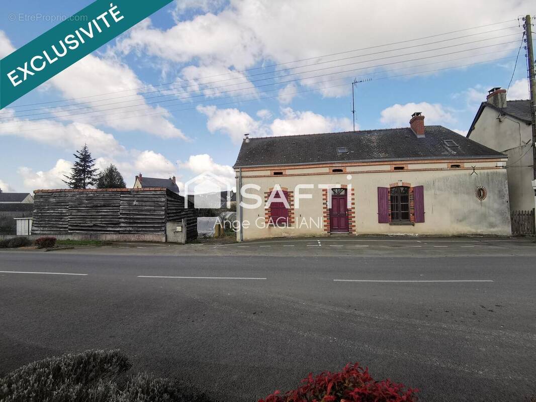 Photo 1 - Maison à COSSE-LE-VIVIEN