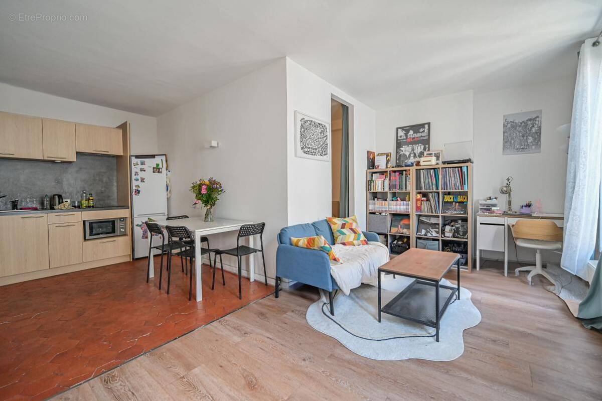 Appartement à PARIS-18E