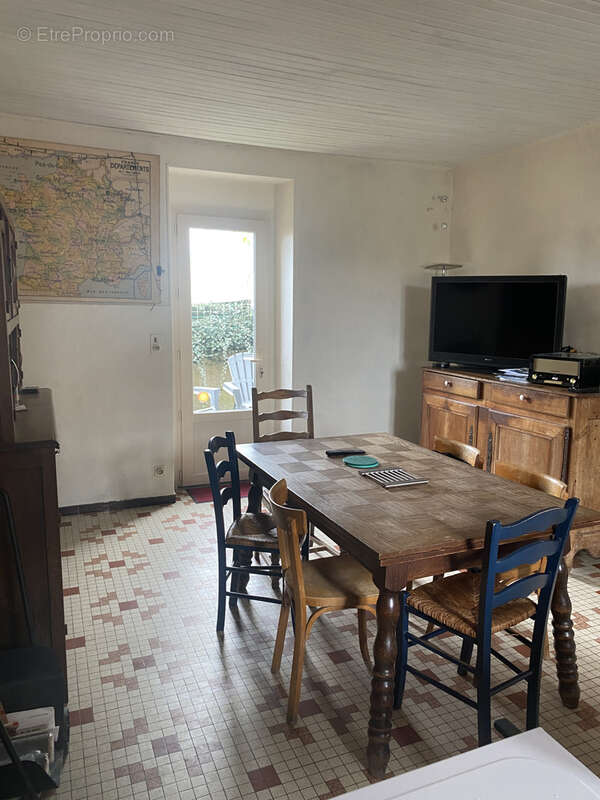 Maison à SAINT-LEGER-MAGNAZEIX