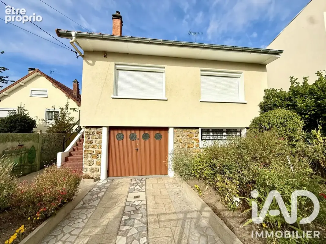 Photo 1 - Maison à SAINTE-GENEVIEVE-DES-BOIS