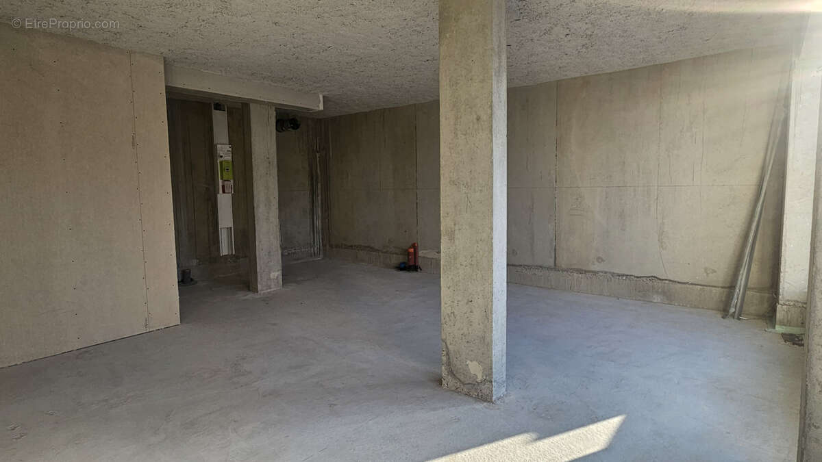 CELLULE 2 / 43,30 M2 - photo 4