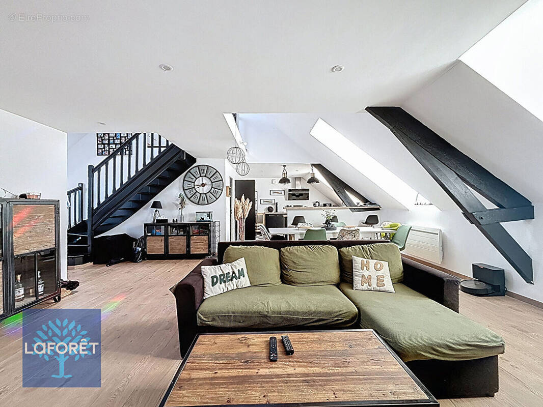 Appartement à FOUGERES