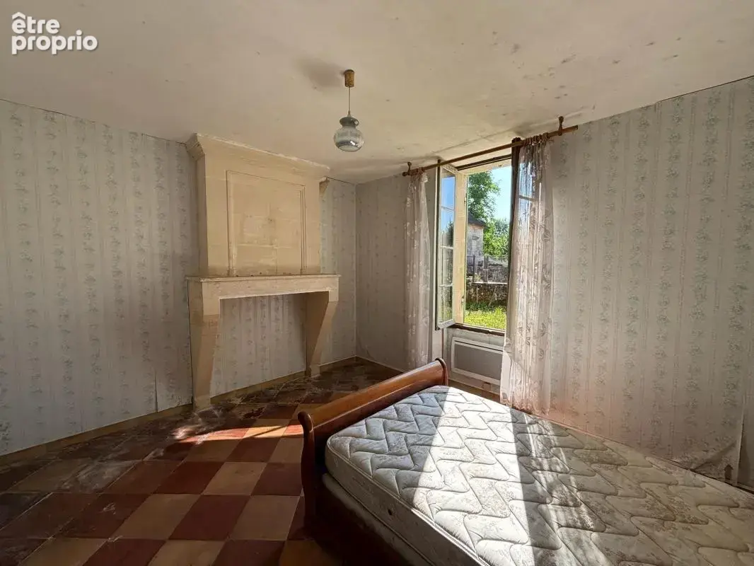Maison à rénover 175m² sur 1267m² Romagne 89 000€ - photo 11