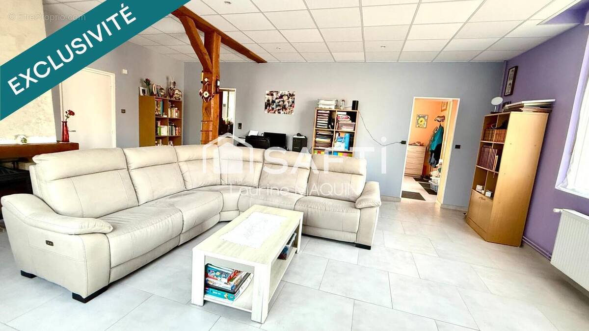 Photo 1 - Maison à CREPY