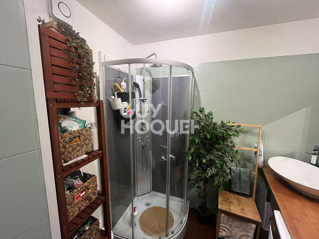 Appartement à COUBRON