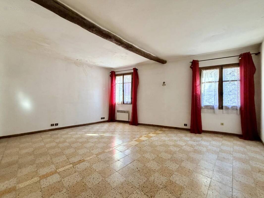 Photo Appartement à Vallauris au prix de 199 000€