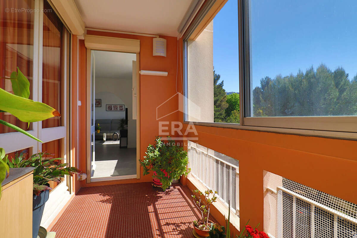 Appartement à MARSEILLE-10E