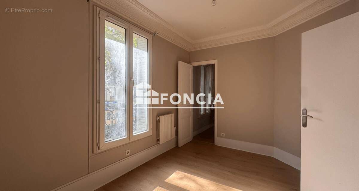 Appartement à CLICHY