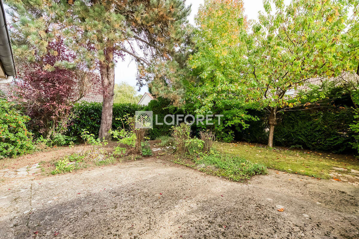 Maison à LA QUEUE-EN-BRIE