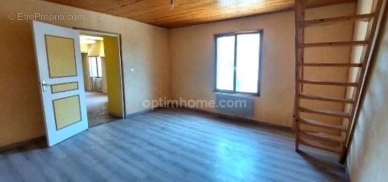 Maison à SAINT-SAULGE