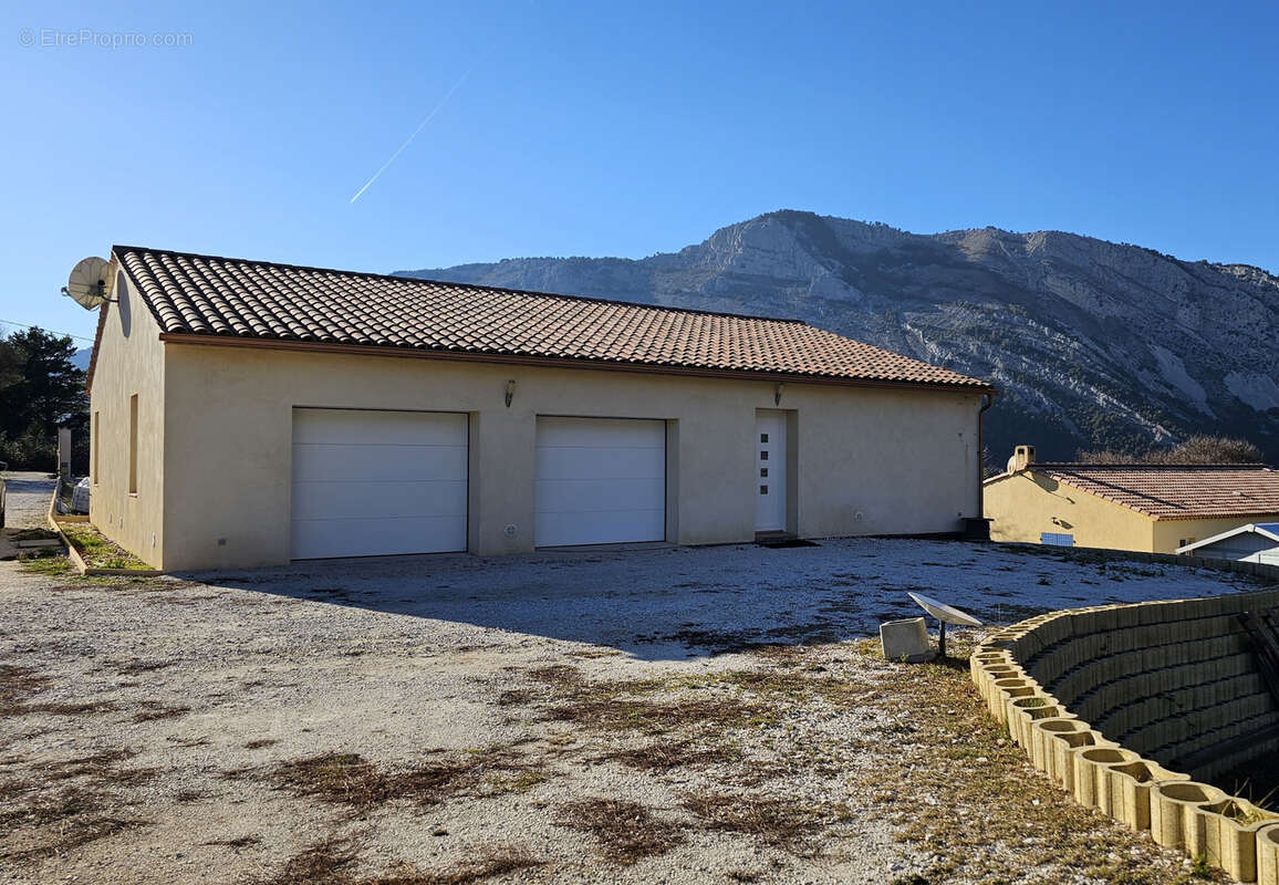 Maison à ESCRAGNOLLES