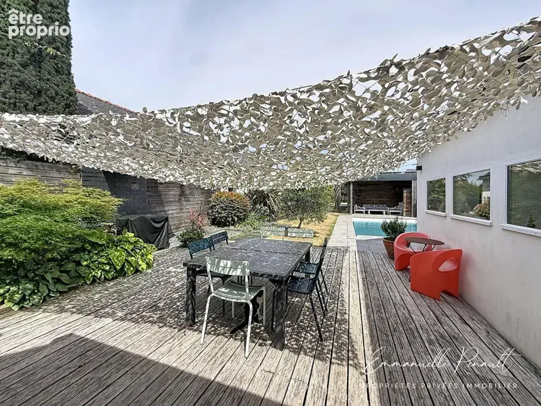 Sarzeau centre · Propriété de caractère, jardin clos et piscine - photo 18