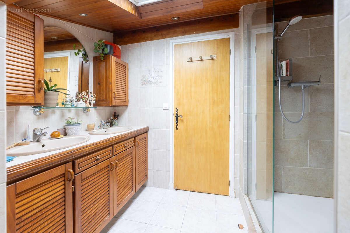 CIBOURE   Sur les hauteurs, appartement de caractère avec jardin, dépendances et vues exceptionnelles - photo 7