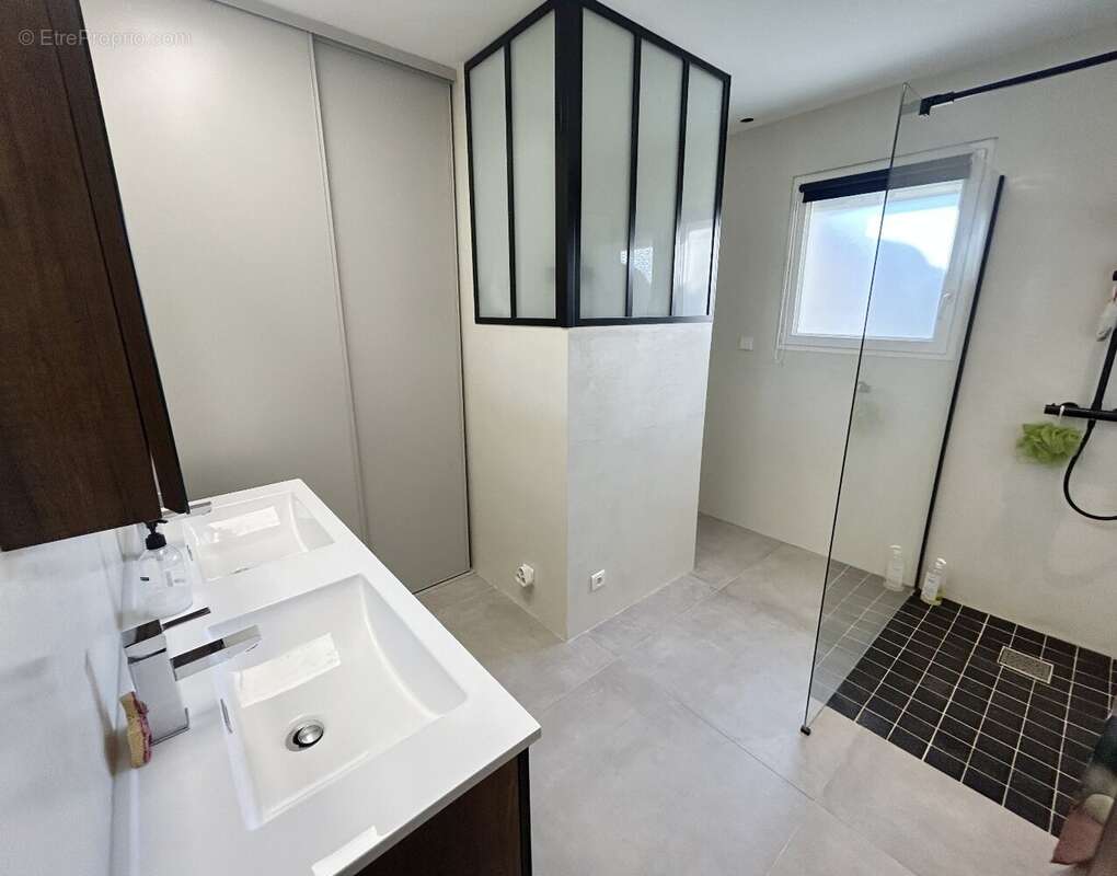 Maison à VILLEVEYRAC