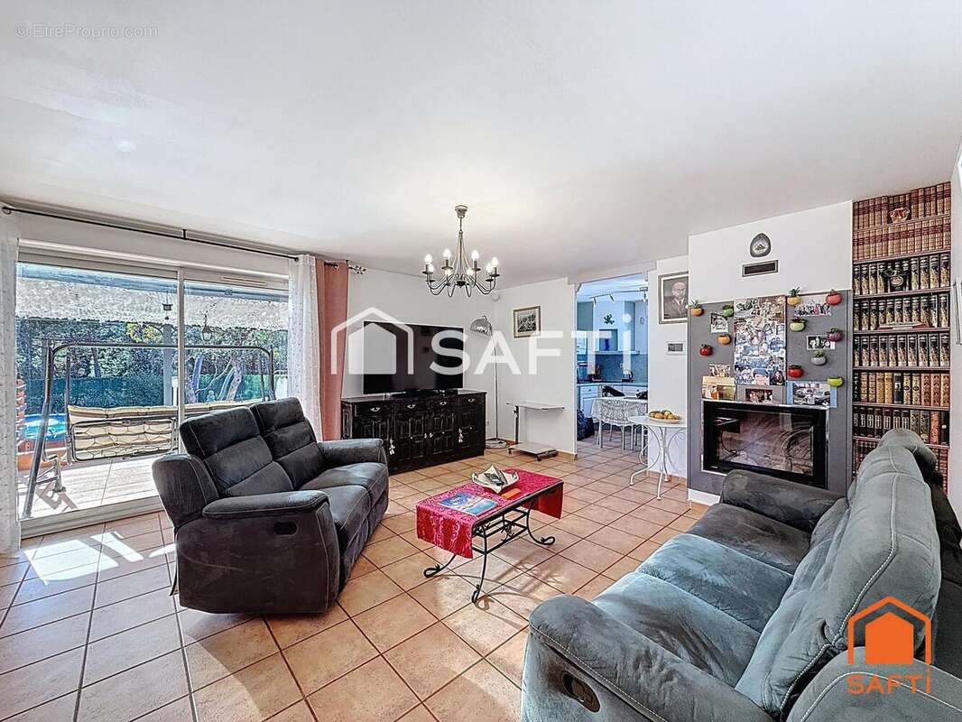 Photo 4 - Maison à REGUSSE