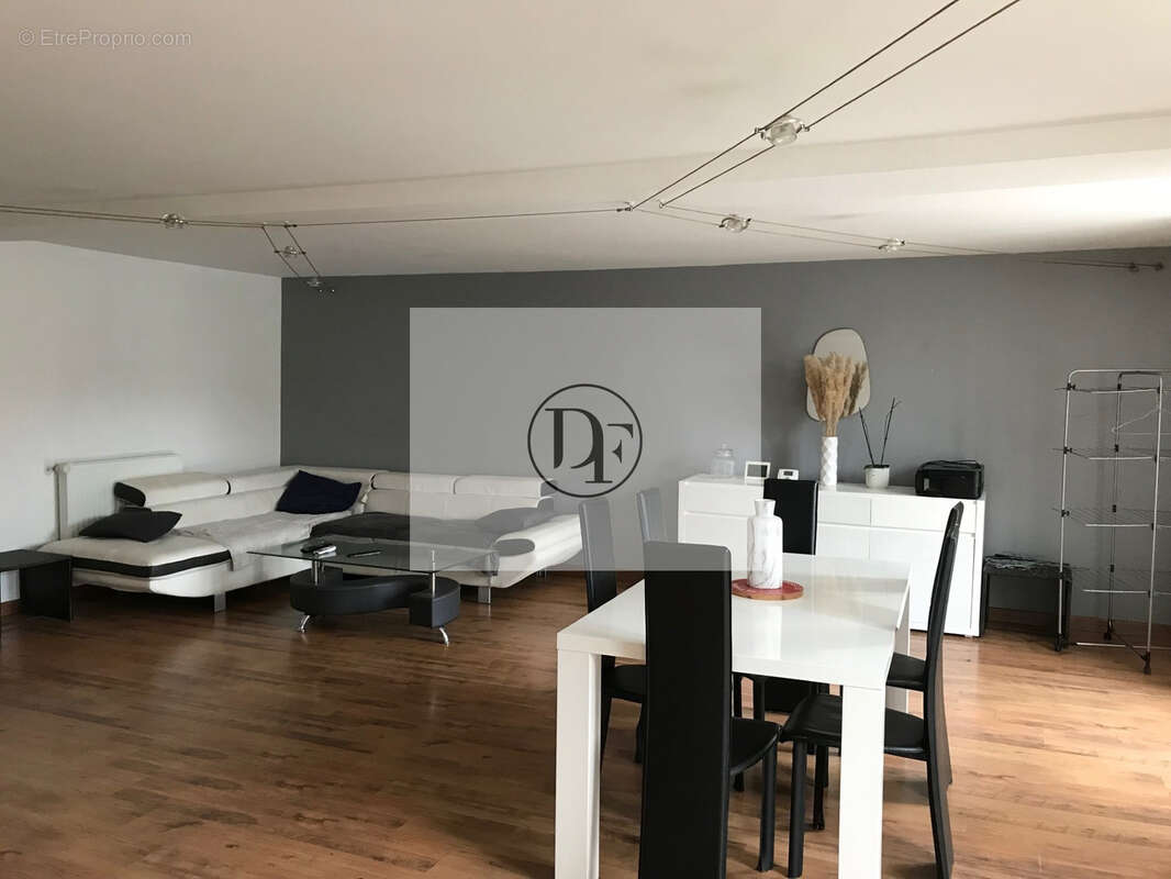 Appartement à PITHIVIERS