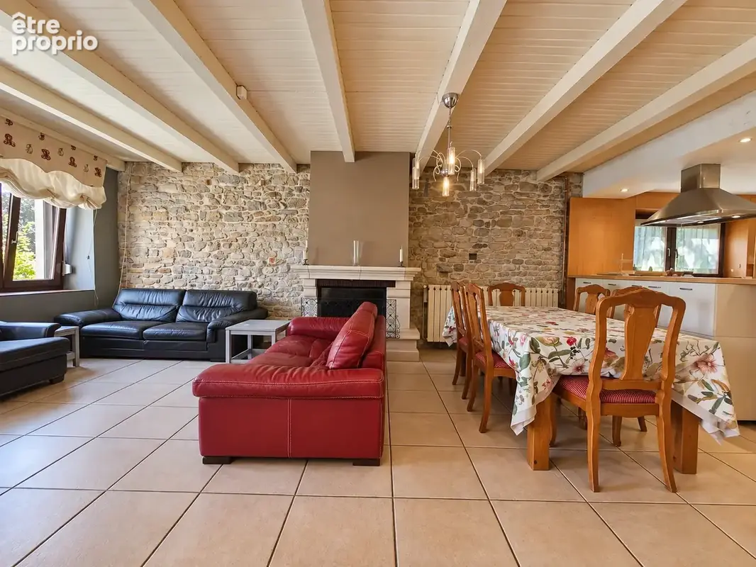 Maison avec jardin & garages - photo 4