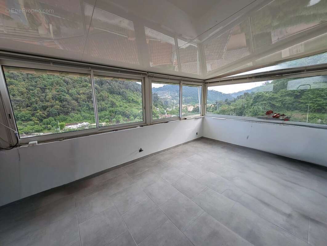 Appartement à CANTARON