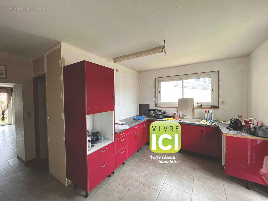 Maison à SAINT-JULIEN-DE-CONCELLES