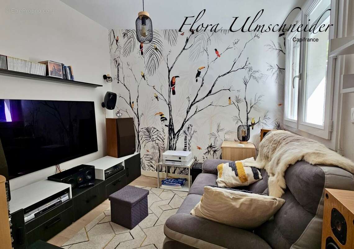 Maison lumineuse d'env. 137 m² avec vue exceptionnelle à vendre à CHINDRIEUX (73). Dépendances, terrain, proche lac du Bourget.  - photo 13