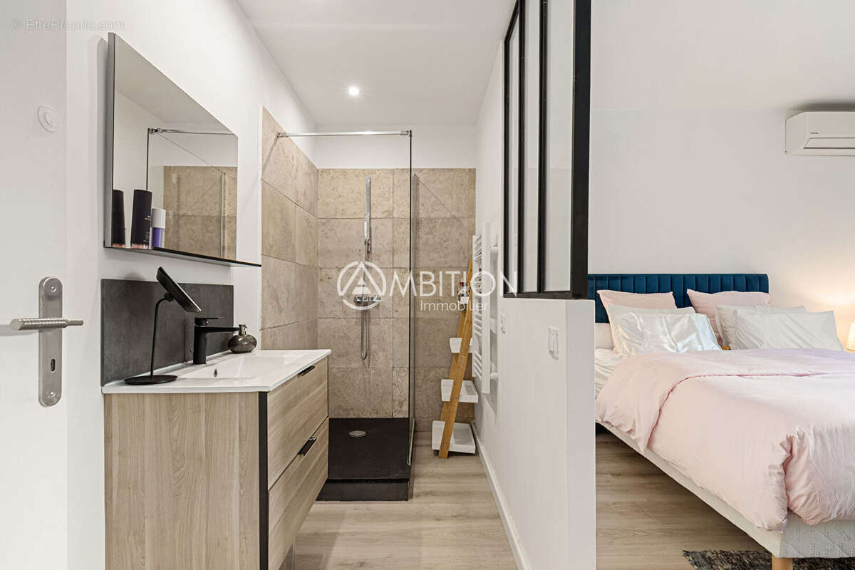 Appartement à LE CANNET