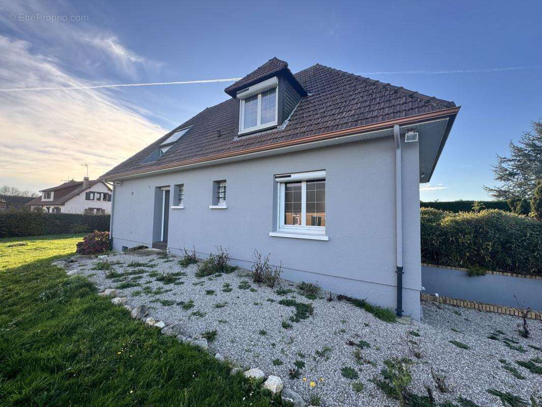 Maison à SAINT-QUENTIN-LA-MOTTE-CROIX-AU-BAILLY