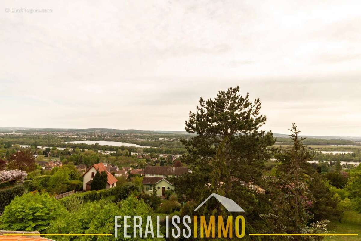 Maison à VAUX-SUR-SEINE