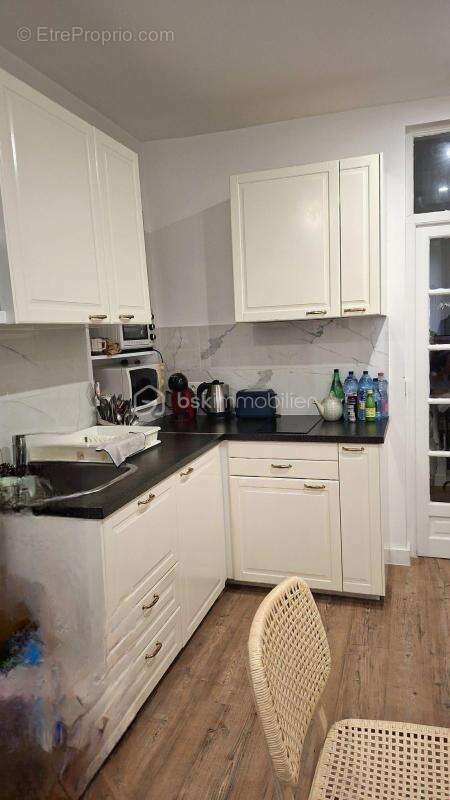 Appartement à PARIS-10E