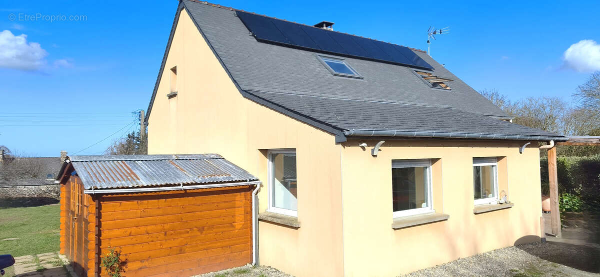 Maison à CREHEN