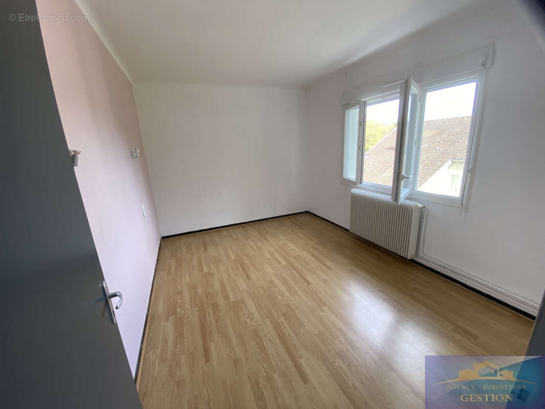 Maison avec 3 appartements - photo 22