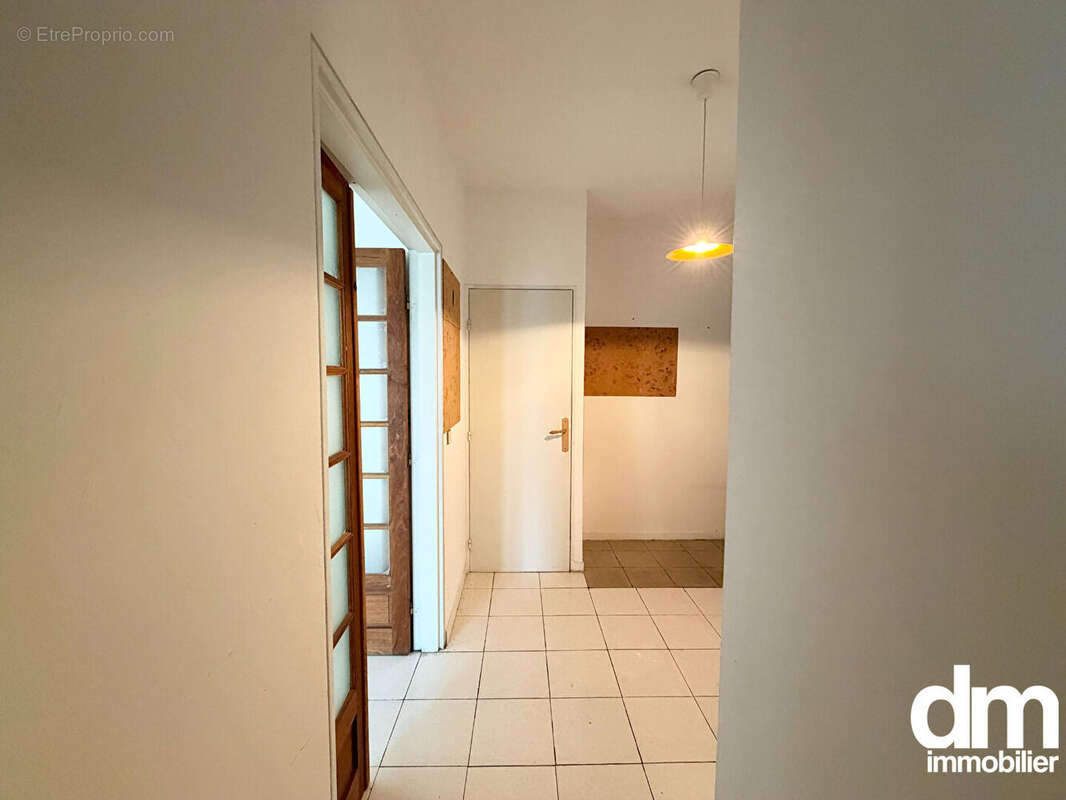 Appartement type 4 d'une superficie de 80.70 m2 avec terrasse et loggia - photo 11