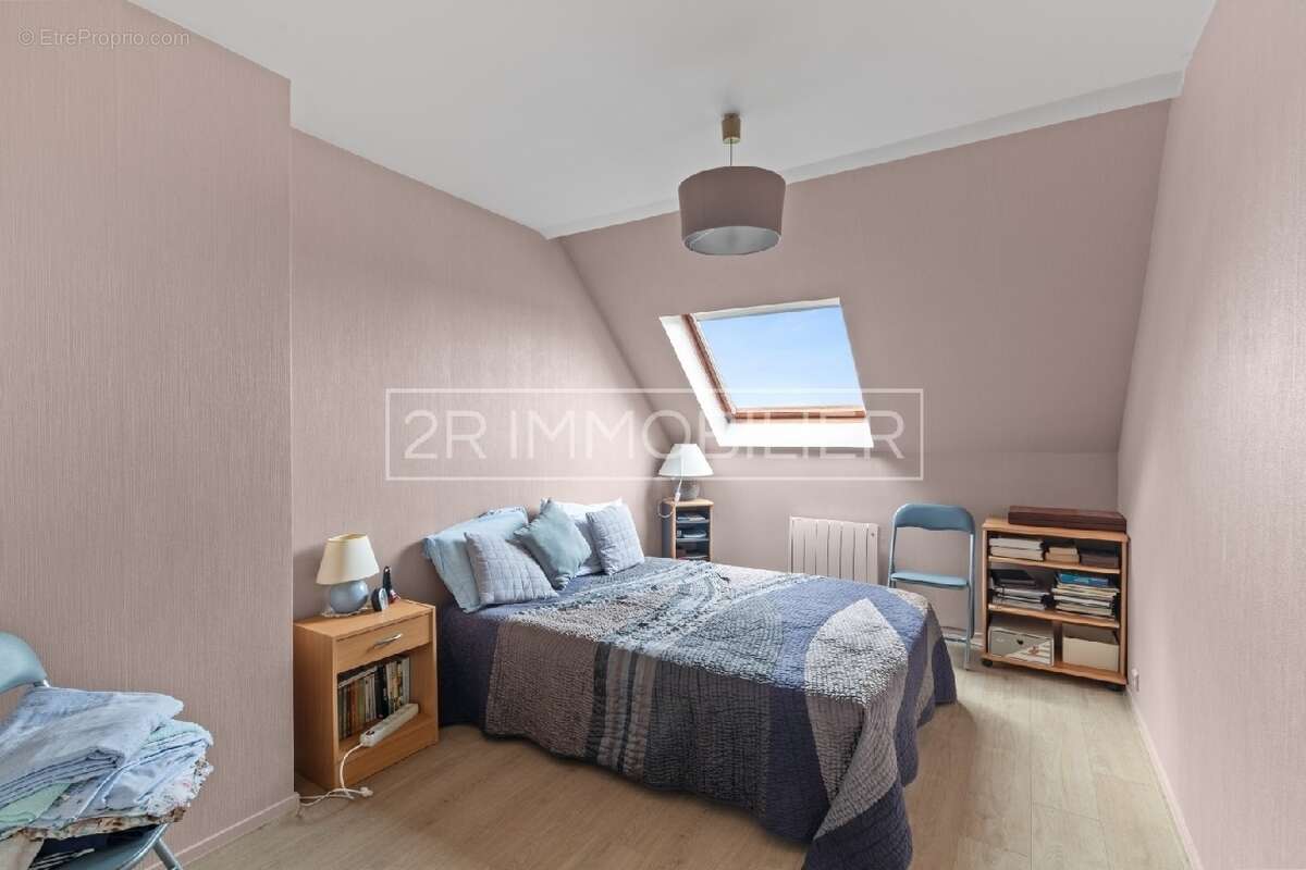 Appartement à SAINT-THIBAULT-DES-VIGNES