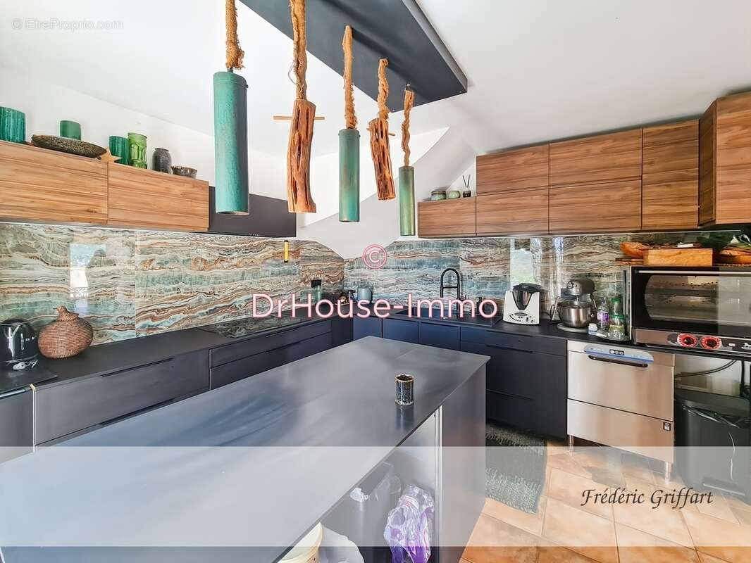 Maison à GREOUX-LES-BAINS