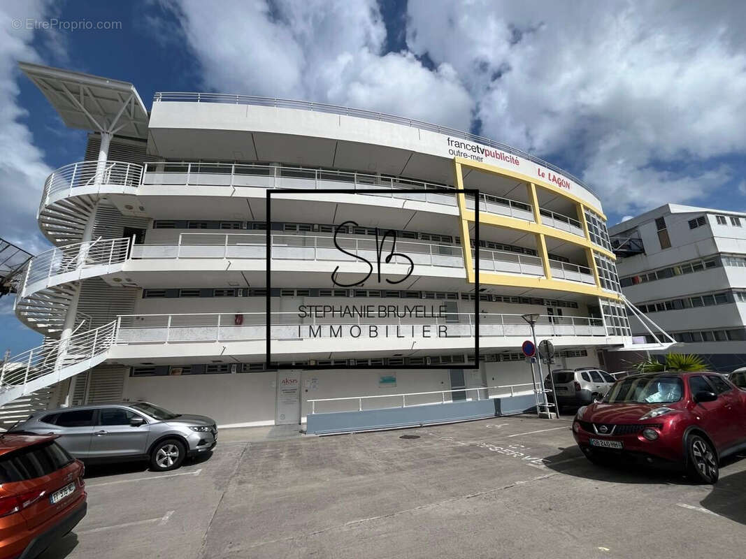 Commerce à FORT-DE-FRANCE