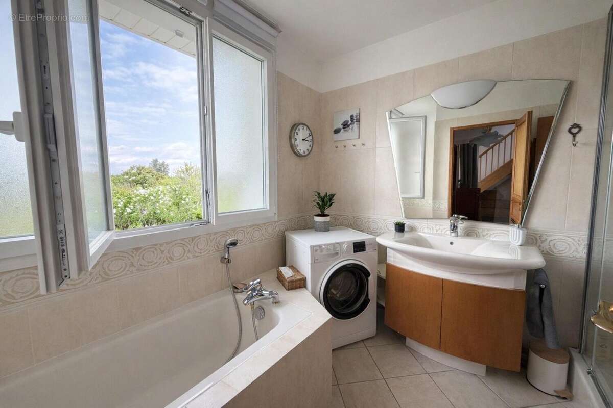 Photo 6 - Maison à LES LOGES-EN-JOSAS