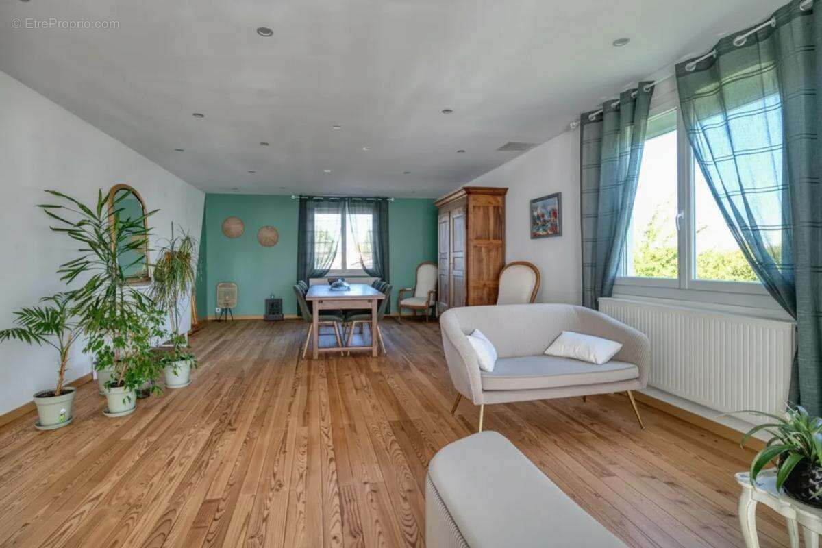 Maison à CORNEBARRIEU