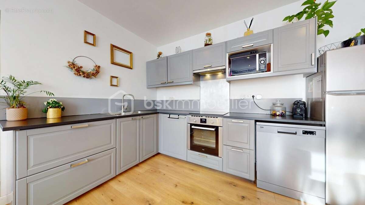 Appartement à LARDY