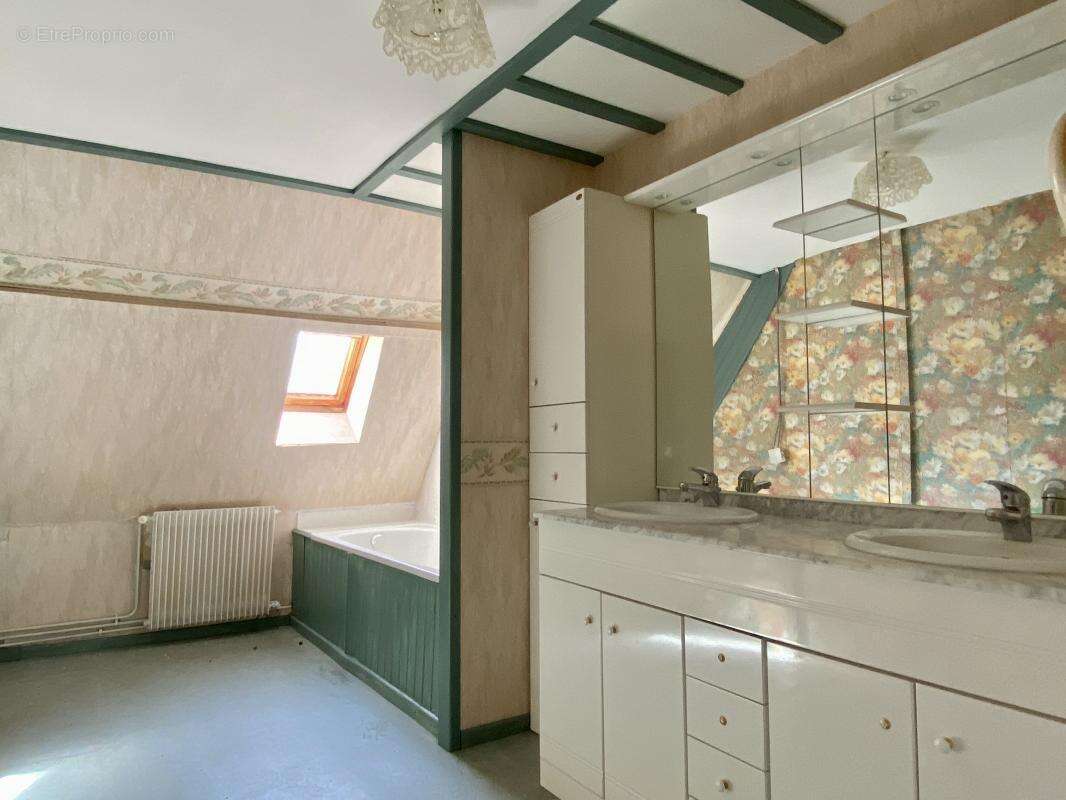 Maison à TORIGNI-SUR-VIRE