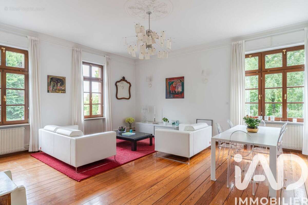 Photo 3 - Commerce à WISSEMBOURG