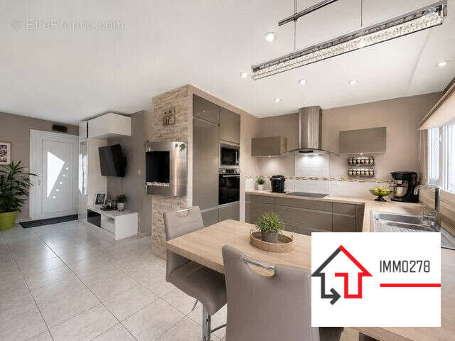 Maison 88 m² à Wormhout  - photo 4