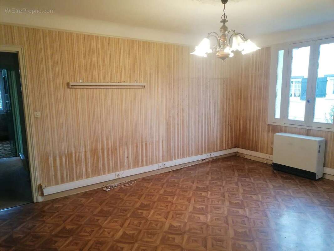 Maison à BRASSAC-LES-MINES