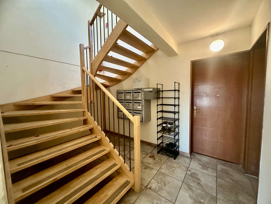 Appartement à PORT-SAINT-LOUIS-DU-RHONE