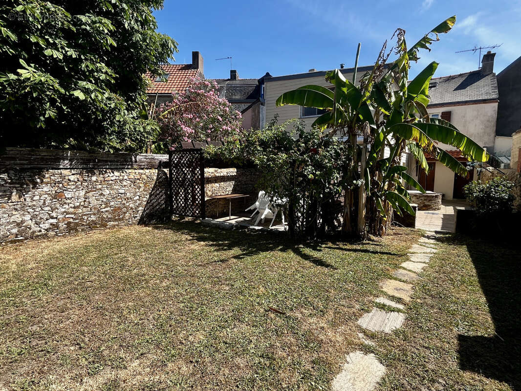 Maison à LE PELLERIN